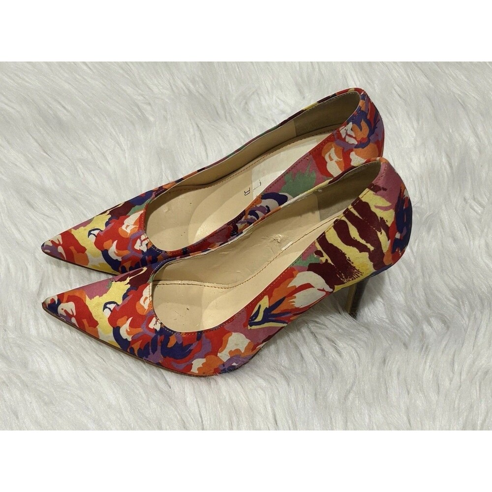 Marc Fisher 7 Kat Sexy Bold Floral White red orange purple 3.75" Heels Pumps